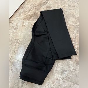 New! Popfit Jane Black Legging size Small.